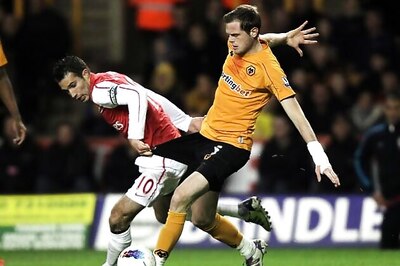 Arsenal set up easy 3-0 win over Wolves