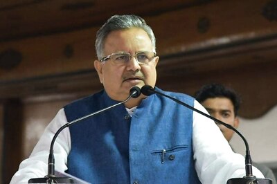 Raman Singh Has No Right to be CM, Says Congress After Naxal Attack on Doordarshan Crew