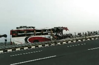 11 Killed, 22 Hurt After Patna-bound Bus Rams into Trailer Truck in Jharkhand's Hazaribagh