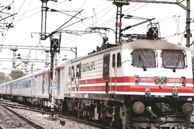 Indian Railways Cancels Trains Passing Through UP, Bihar And Jharkhand Till January 22; Check Full List