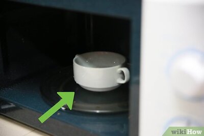 How to Make Flavored Lip Gloss