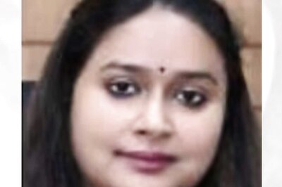 Aryaka Akhoury: Ghazipur DM with an MSc in Biotech at the Center of Mukhtar Ansari's Last Rites Dispute