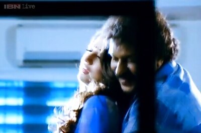 Krazy Star: Watch Ravichandran, Priyanka Upendra in new song 'Kenakalu Inukalu'