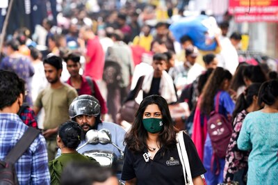 Ex-lecturer Finds her Lost Gold Bracelet on Roadside After 5 hrs!
