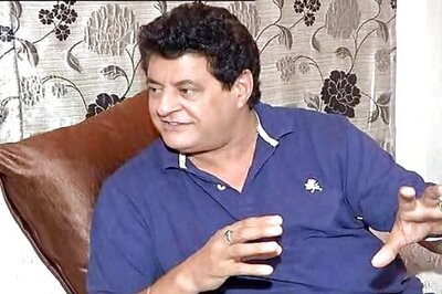 FTII director issues notice to students asking them to call off strike over Gajendra Chauhan's appointment