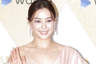 Korean Actress Honey Lee Gets Married to Mystery Man in a Private Ceremony