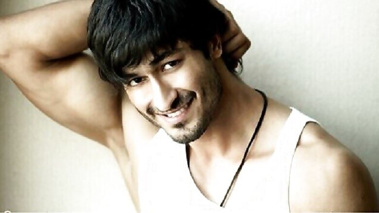Billa 2: Vidyut Jamwal goes gaga over Bruna