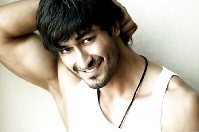 Billa 2: Vidyut Jamwal goes gaga over Bruna