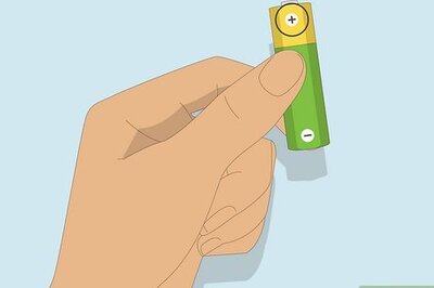 How to Insert Batteries the Right Way
