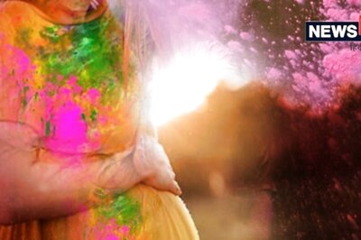 Holi 2022: Tips for Pregnant Women to Have a Safe Festival of Colours