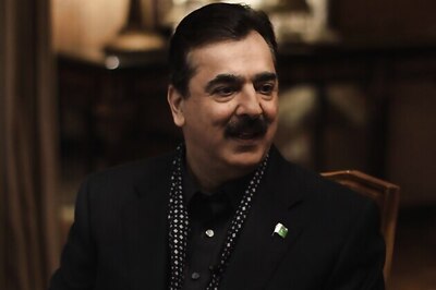 Gilani reconciles with PM Ashraf on Zardari's intervention
