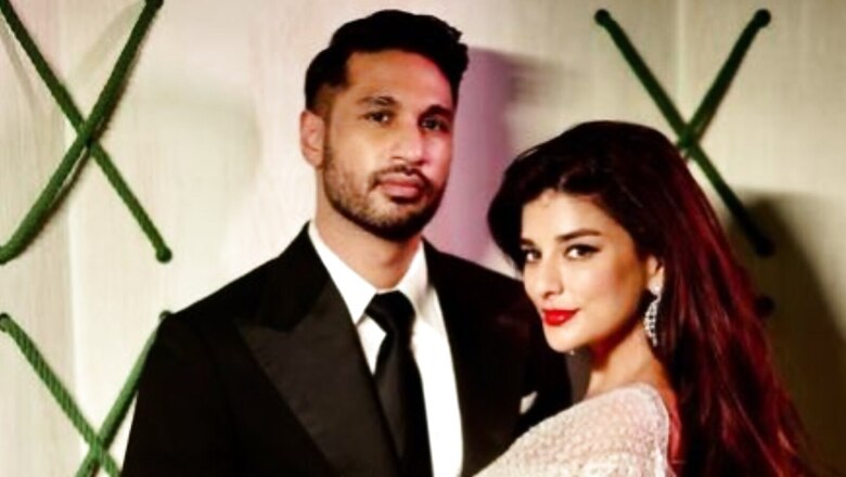 Arjun Kanungo, Wife Carla Dennis Share Stunning Pics From Their 'First Night Out as Mr and Mrs'