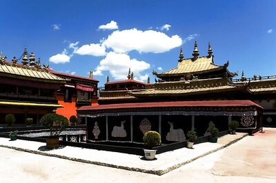 Tibet to Evict Foreign Visitors For 10 Days Next Month