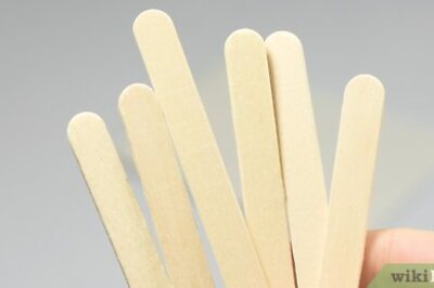 How to Make Fun and Safe Parakeet Toys