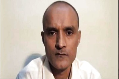Indian Lawyer or Queen's Counsel Must Represent Kulbhushan Jadhav in Pakistan: MEA