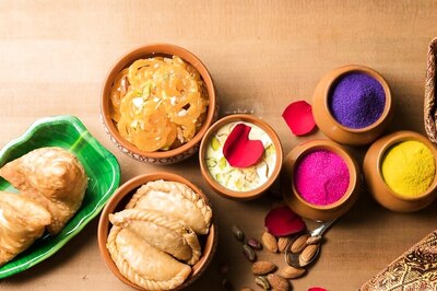 Top 5 Destinations in Delhi for the Ultimate Holi Food Experience
