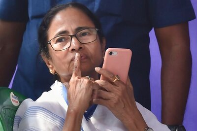 'Can't Silence Speech Due to Fear of Mob': SC Fines Mamata Govt for Shadow Ban on Political Satire
