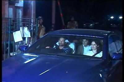 Sachin visits Matoshree a day after Bal Thackeray's cremation