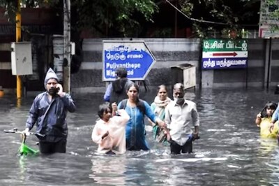 Tamil Nadu Seeks Rs 5,000 Cr Central Assistance as Rains Wreak Havoc in Chennai, Neighbouring Districts