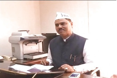 Delhi court dismisses Jitender Singh Tomar's bail plea in fake degree case