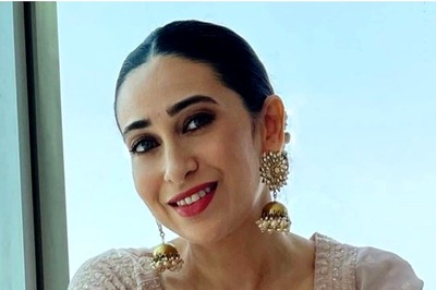Karisma Kapoor to Co-Star With Helen in New Web Series: Report