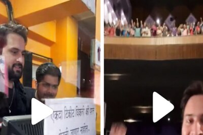Video: Actor Siddharth Chandekar Sells Tickets For His Film Jhimma