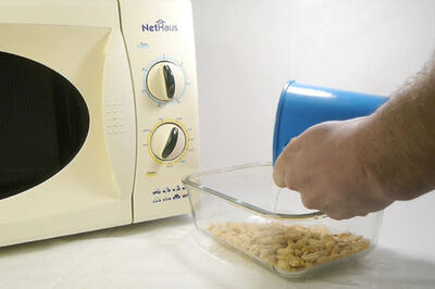 How to Roast Peanuts in the Microwave