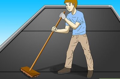 How to Clean a Rubber Roof
