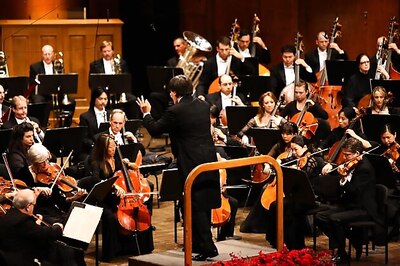 iPhone ringtone halts New York Philharmonic performance