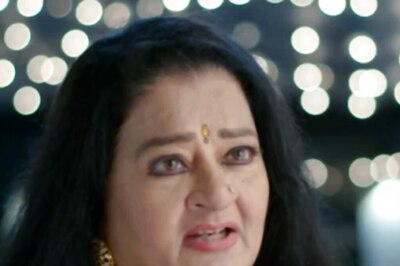 Angry Malti Devi Slaps Anupamaa For Not Going To America