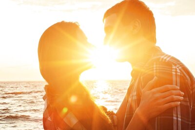 Kiss and Tell: Here's How Early Romances May Have Helped Spread Cold Sore Virus