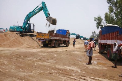 UP Govt Transfers 4 IAS Officers After CBI Probe in Sand Mining Scam