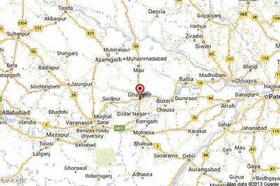 Ghazipur: Woman, two children end life by jumping before train
