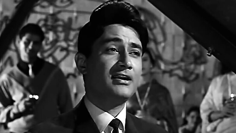 Dev Anand Death Anniversary: 5 Romantic Hits Picturised on the Evergreen Bollywood Star