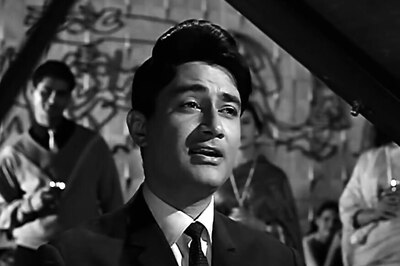 Dev Anand Death Anniversary: 5 Romantic Hits Picturised on the Evergreen Bollywood Star
