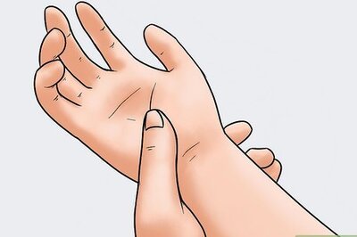 How to Look After a Sprained Wrist