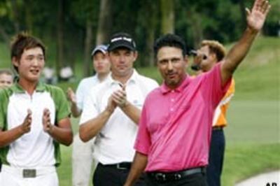 Jeev putts away tragedy, lifts 4th title of season