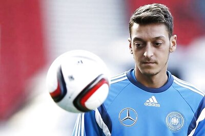 Arsenal's defence not afraid of Barcelona trio, says Mesut Ozil