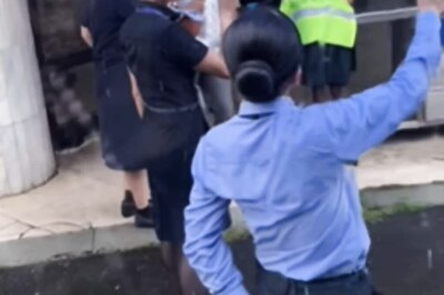 'Great Job': IndiGo Ground Staff Creates Umbrella Path To Protect Passengers From Rain