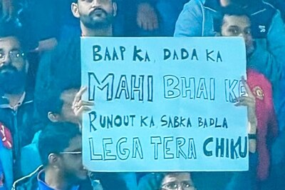 'Dhoni Ka Badla': Cricket Fan's Placard for Virat Kohli During IND Vs NZ World Cup Match Goes Viral