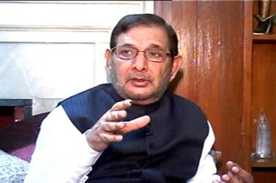 Sharad Yadav terms JD(U) candidate 'party hopper'