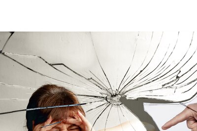 Let's understand Gaslighting And The Kinds of Manipulation One Can Be Subjected To