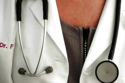 Gujarat: 450 Intern Doctors Go On Strike Over Non-payment of Covid Allowance