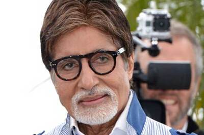 Snapshot: Amitabh Bachchan's fashion faux pas at the Cannes red carpet