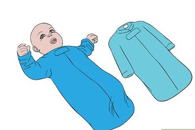 How to Change a Baby's Sleep Sack