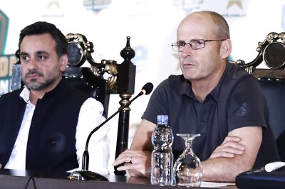 'PCB Will Fire Him...': Ex-Pak Cricketer Accuses India's World Cup-winning Coach of Getting Involved in Politics