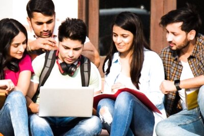 SRM Institute to Offer MBA, BBA in Digital Marketing, BCA in Data Science & Other Degrees Online Too