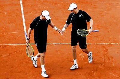 Bryan brothers reach doubles final at French Open
