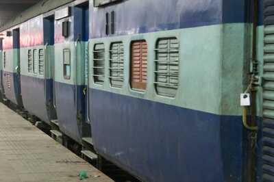 Indian Railways Cancels Special Trains Connecting UP and Bihar on Varanasi Route; Check Full List