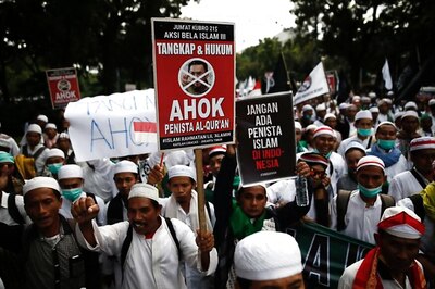 Sea of Protesters in Jakarta Amid Fury Over Christian Governor